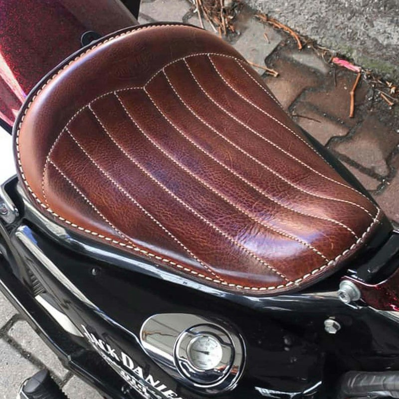 Solo Low Trapuntata レザーシート (ダークブラウン)