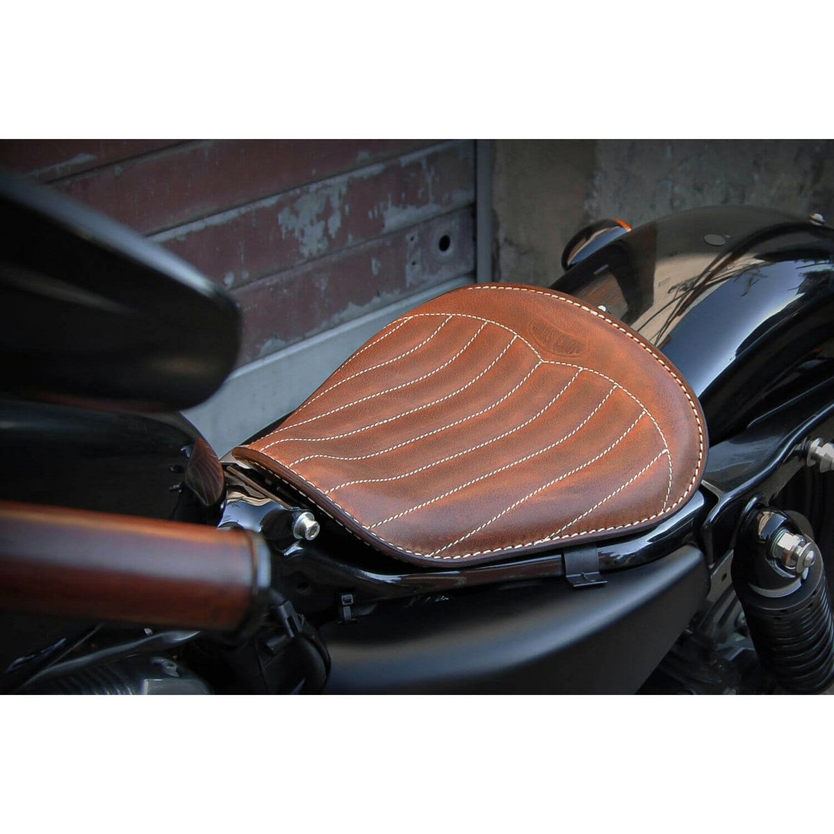 Solo Low Trapuntata レザーシート (ダークブラウン)2