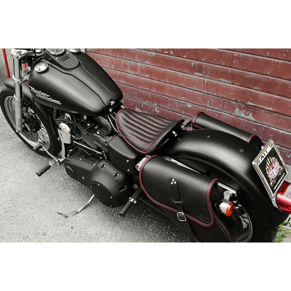 Dyna Low Trapuntata レザーシート (ブラック)2