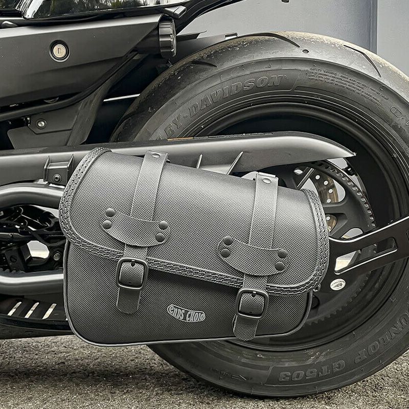 Rev DUB レザーサドルバッグ 7L (型押しレザー)1