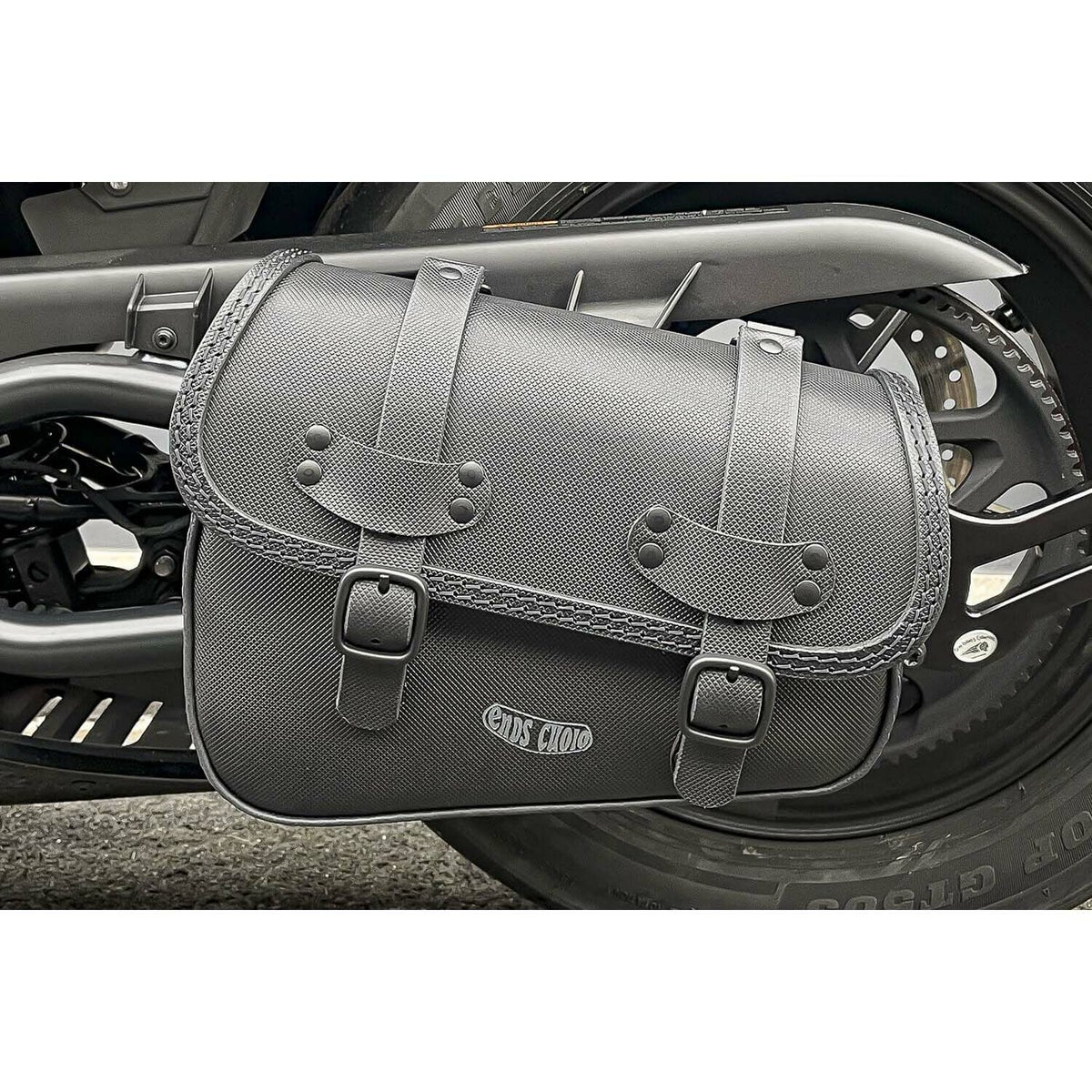 Rev DUB レザーサドルバッグ 7L (型押しレザー)3