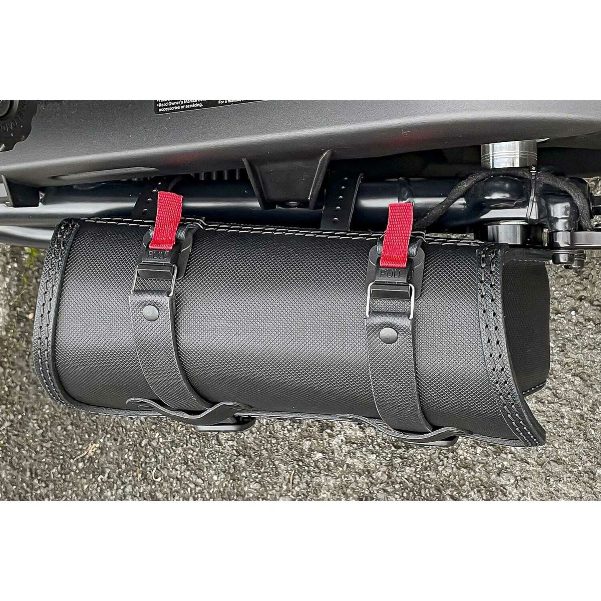 Rev DUB レザーサドルバッグ 7L (型押しレザー)7