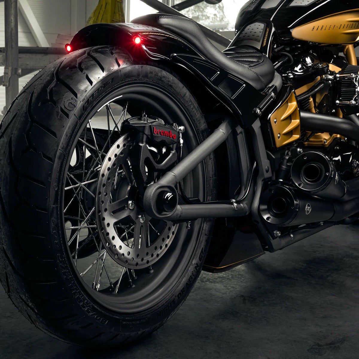 ロッドスター ショートリアフェンダーキット (未塗装)