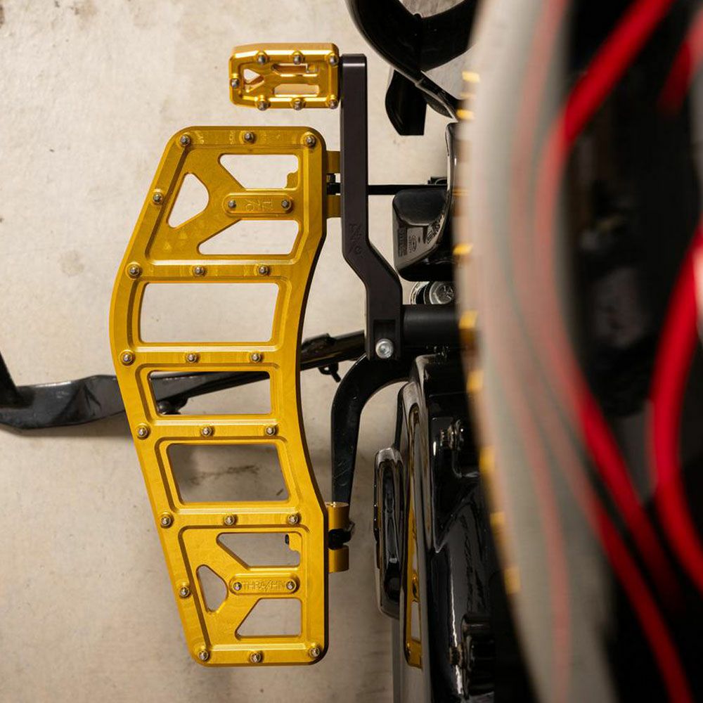 ハーレー、ツーリング用 スラッシンサプライ フットボード｜ハーレー