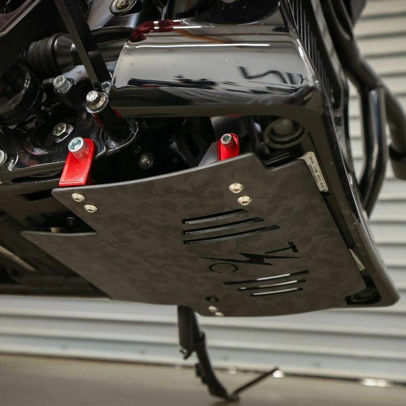  2024以降 ツーリング スキッドプレート フォージドカーボン レッド THRASHIN SUPPLY 