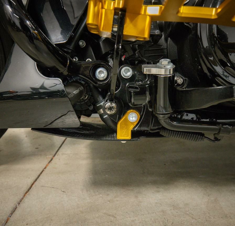 2024以降 ツーリング スキッドプレート ウーブンカーボン ゴールド THRASHIN SUPPLY 