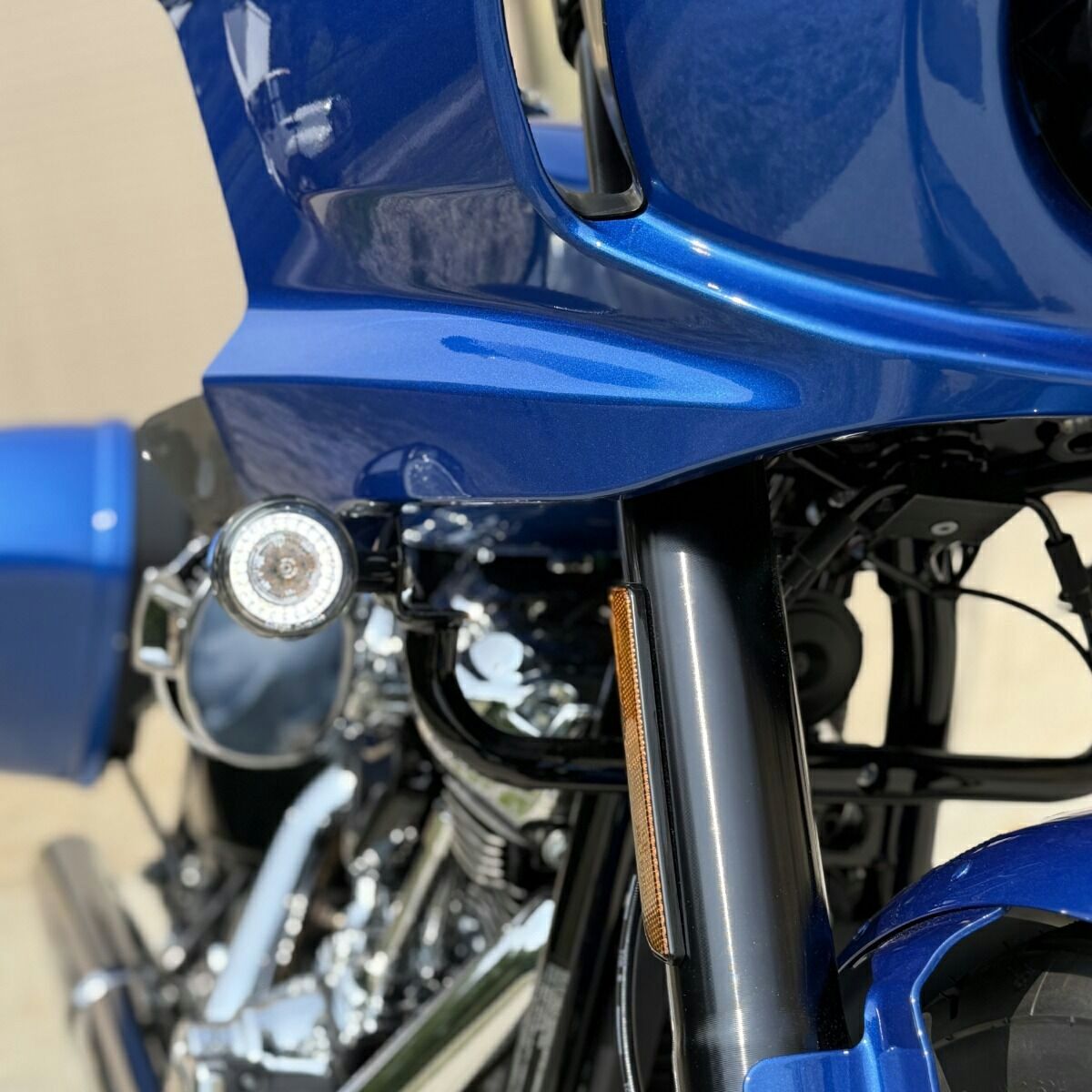 フロントウィンカー (アンバー/ホワイト)1