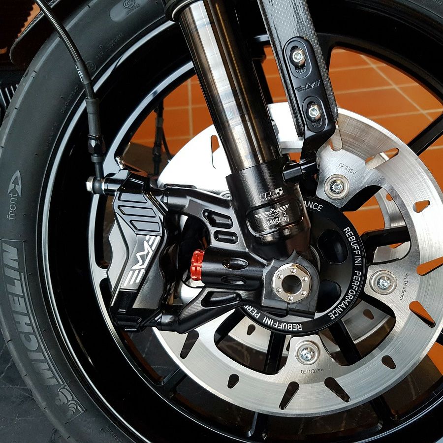 ラジアルマウント ブレーキキャリパー フロント・右用 (ブラック)