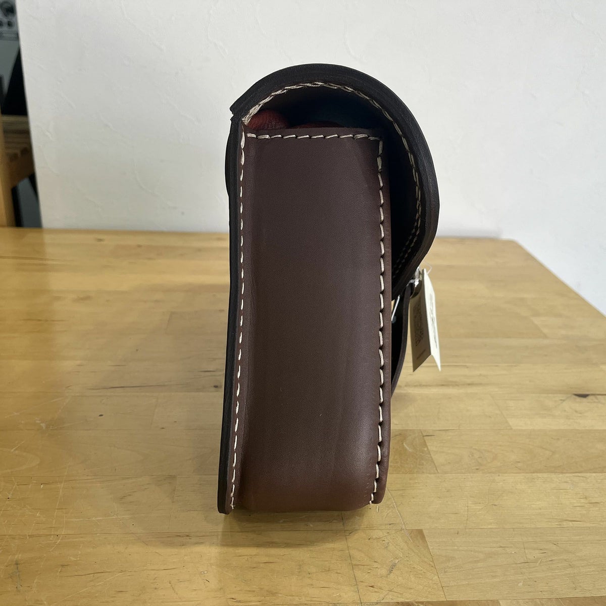 Mambo レザーサドルバッグ 4L 右用 (ダークブラウン)2