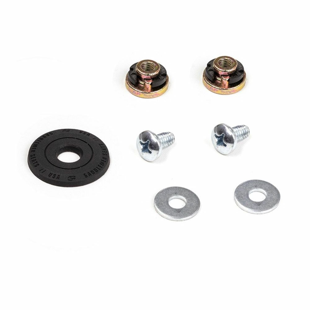  RH975 ナイトスター レネゲード ピリオンシート Saddlemen 