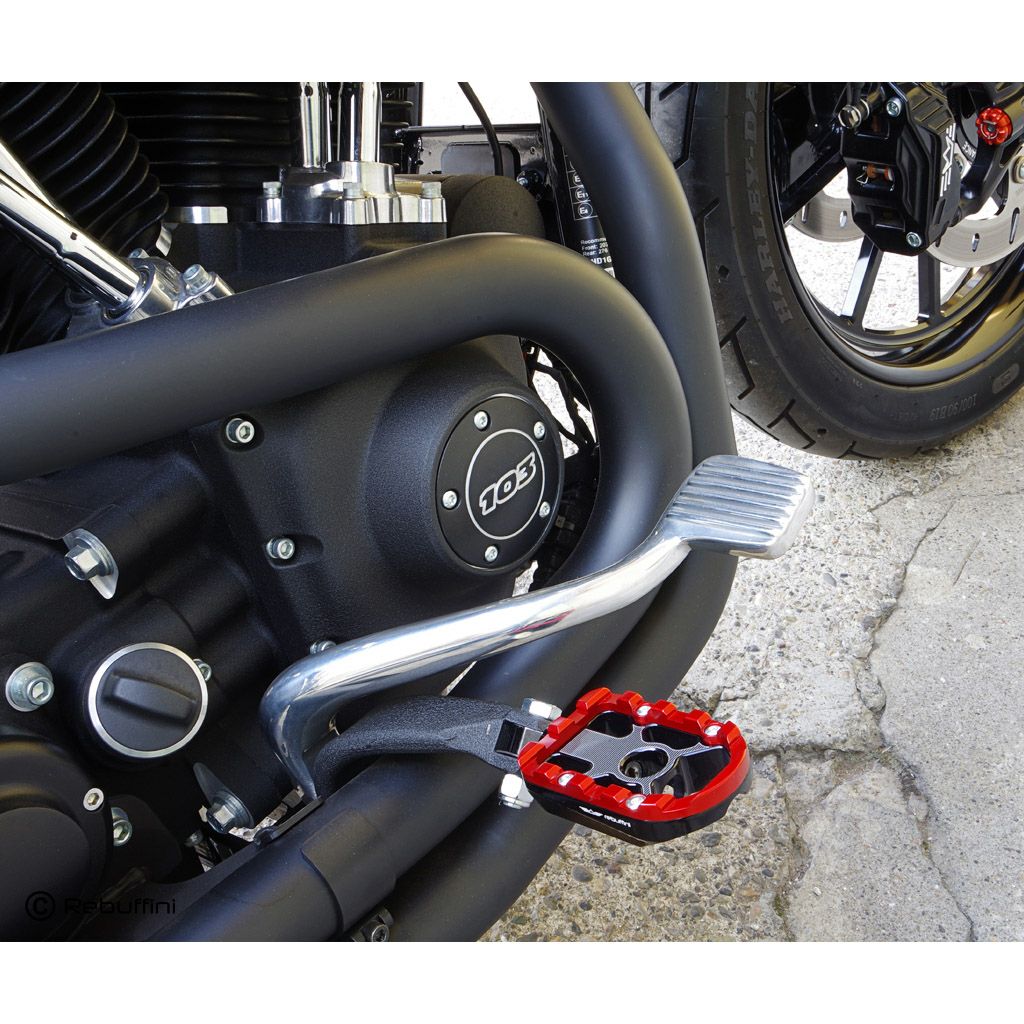 Wheelie フットペグ (ブラック/レッド)2