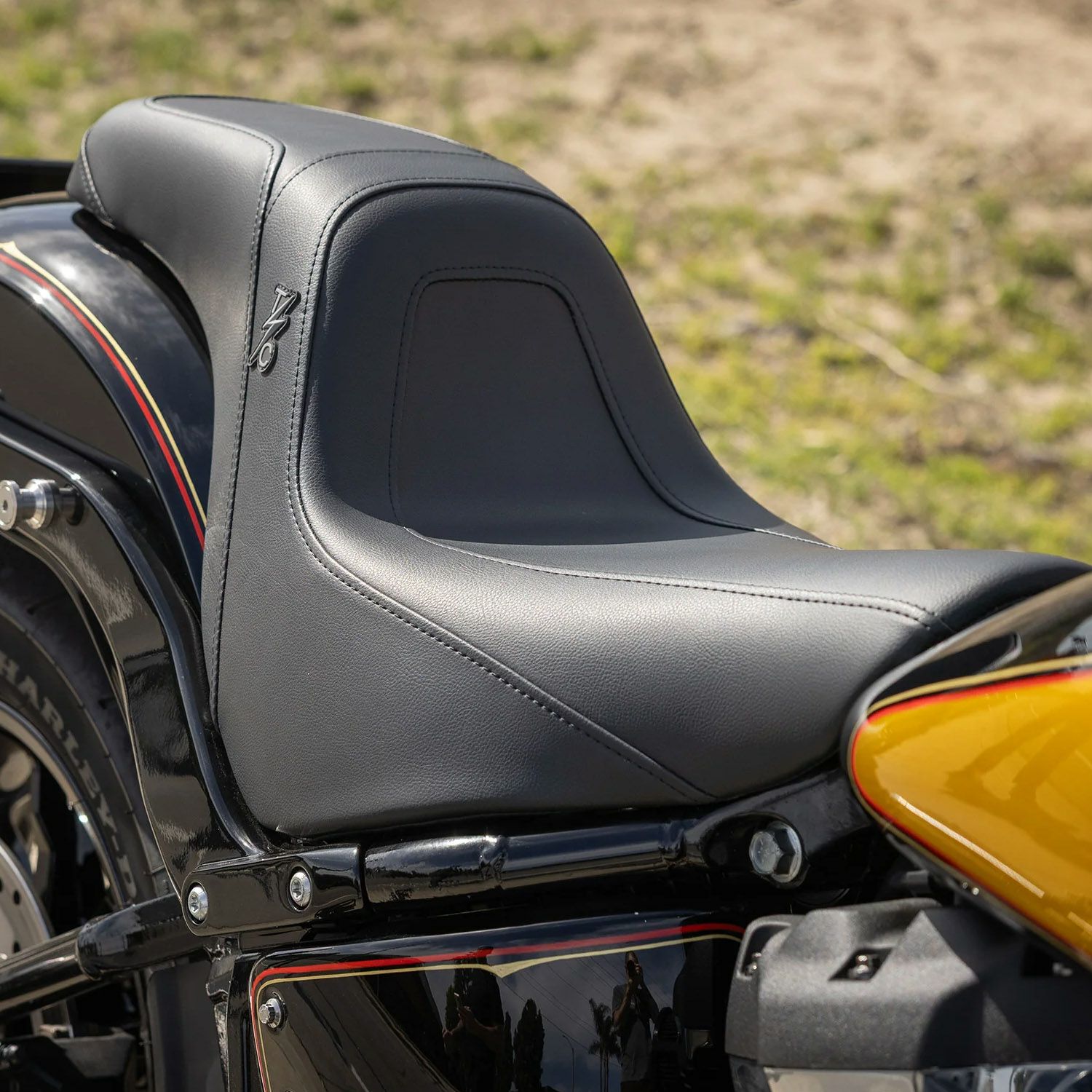 SALE】SaddleMen フロントLS-ステップアップシート ブラック