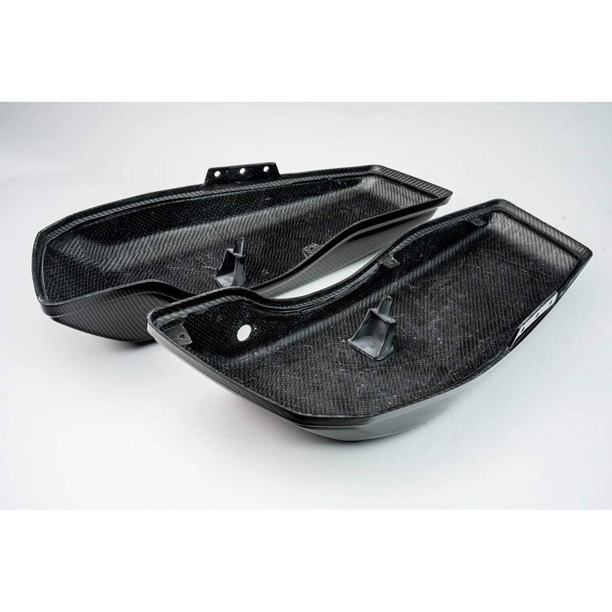 カーボンファイバー サドルバッグ・リッド (艶有り) 2024以降 ツーリング2