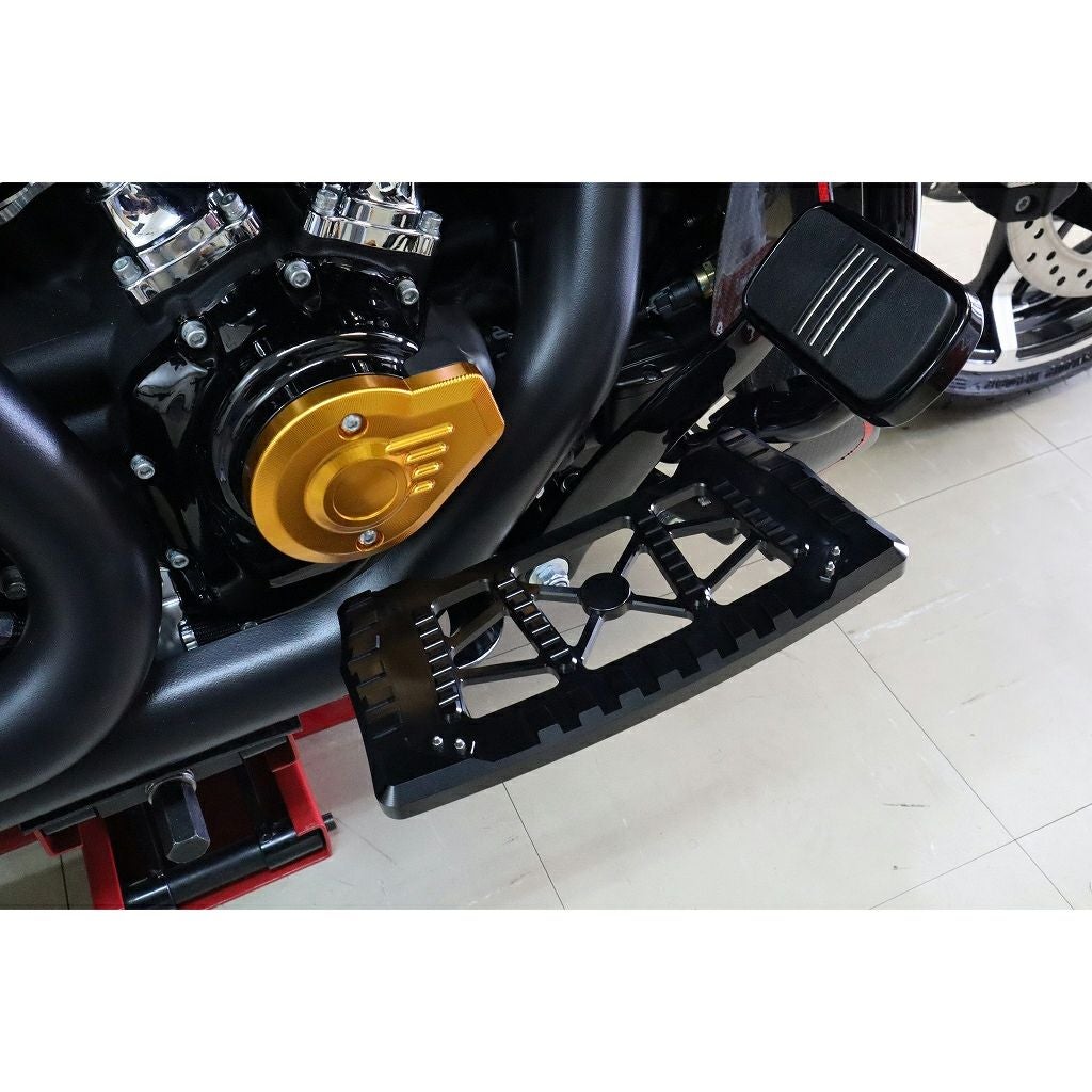 アルミ削り出しフロアボード タイプ1 (ブラック) 2024以降 ツーリング3