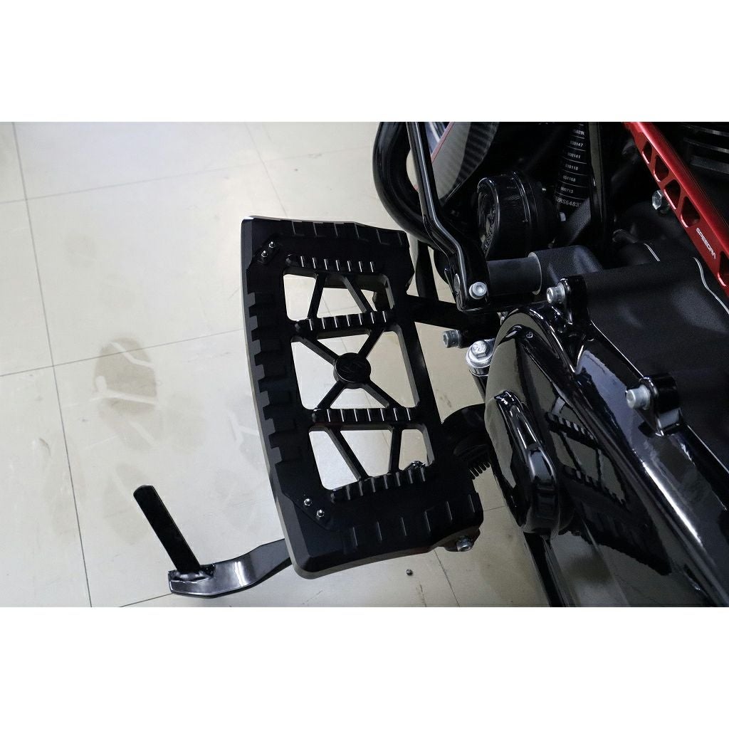 アルミ削り出しフロアボード タイプ1 (ブラック) 2024以降 ツーリング4