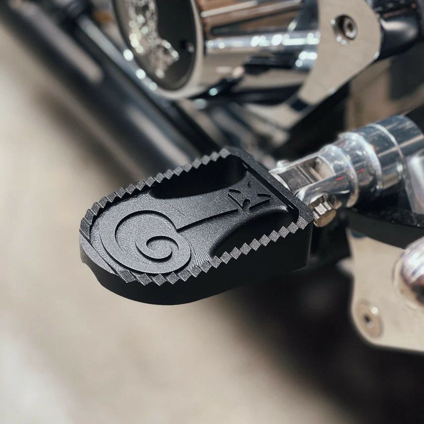 Indian Larry Motorcycles|ハーレーパーツメーカー