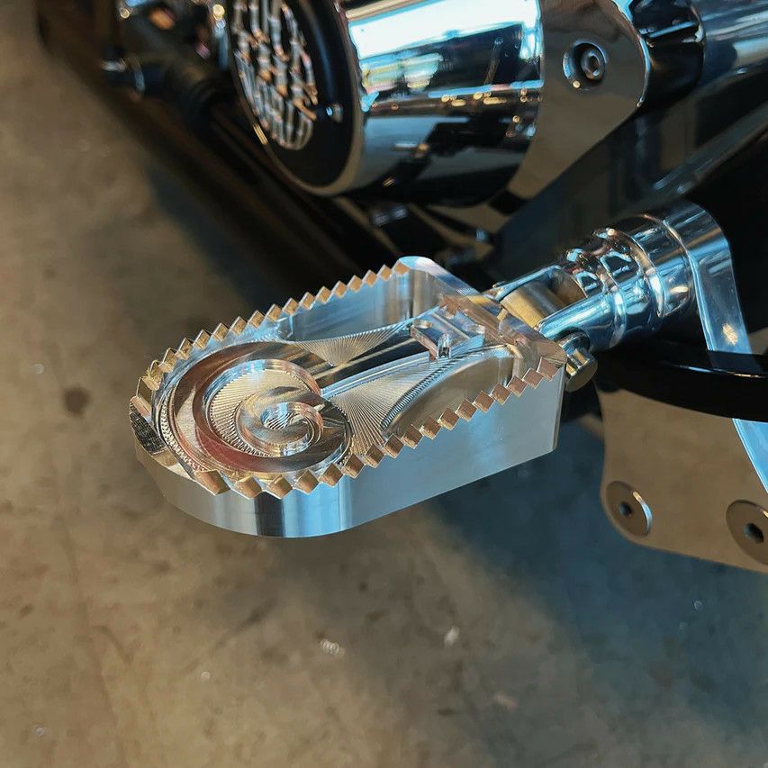 Indian Larry Motorcycles|ハーレーパーツメーカー