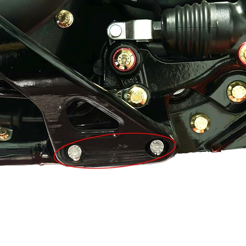 M8ソフテイル フットペグマウント ARPボルトキット クローム BAMCO MOTORSPORTS (バムコ モータースポーツ)