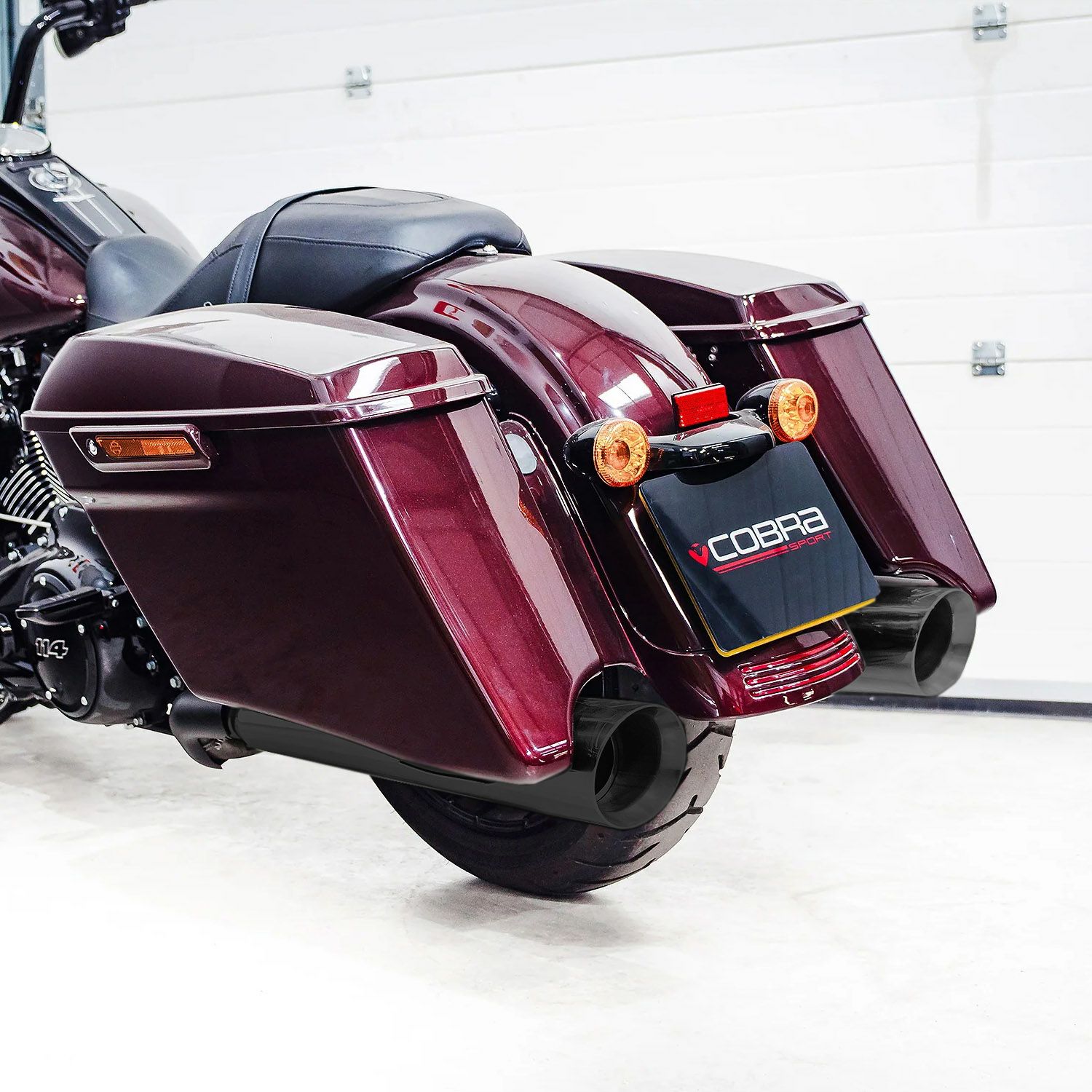 CFR M8ツーリング 4.5インチ スリップオンマフラー スムース