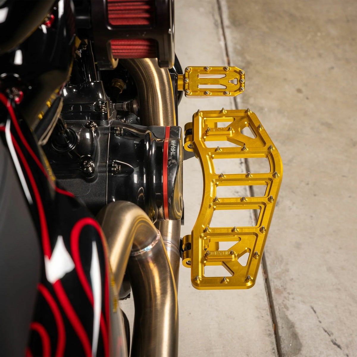 Aggressor ブレーキアームペダル (ゴールド)1