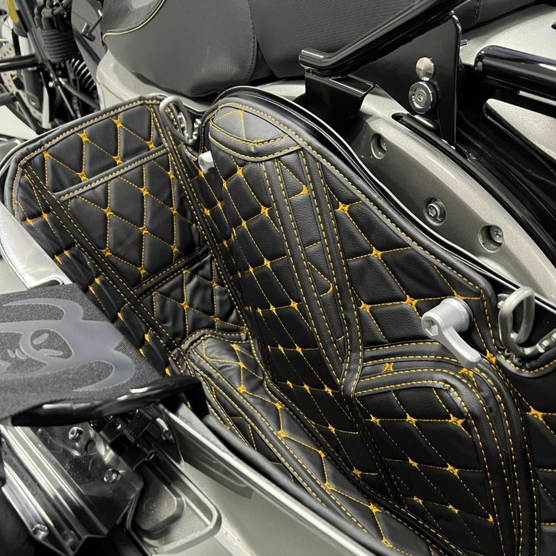 2023以降 FLHXSE、FLTRXSE、FLTRXSTSE サドルバッグライナー ゴールドステッチ HogWorkz（ホグワークズ）