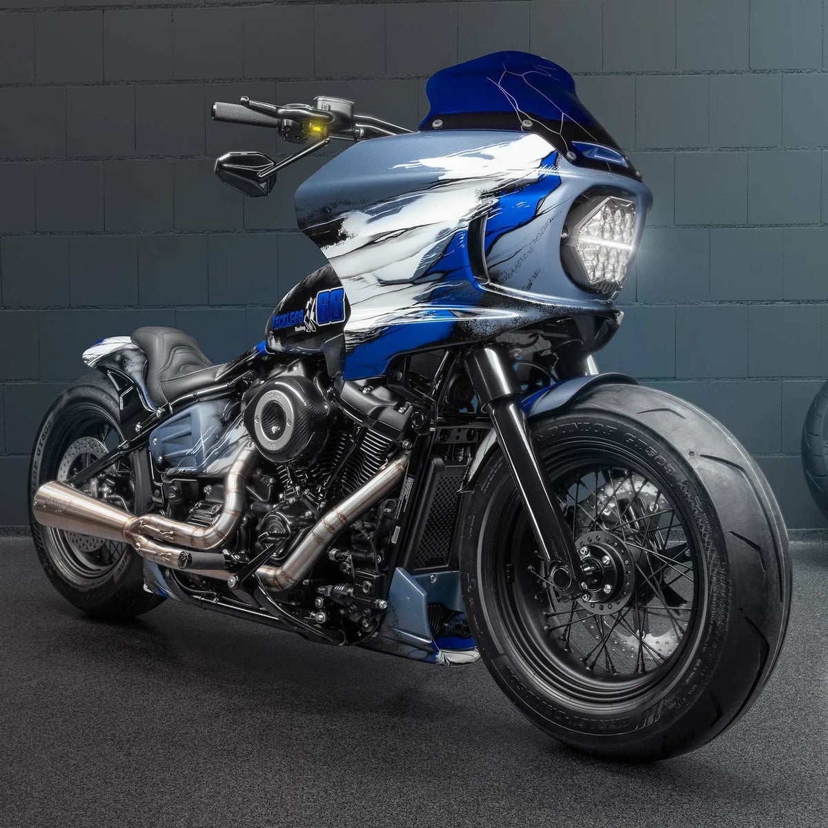 ローライダーST ハニカムデザイン・LEDヘッドライト1