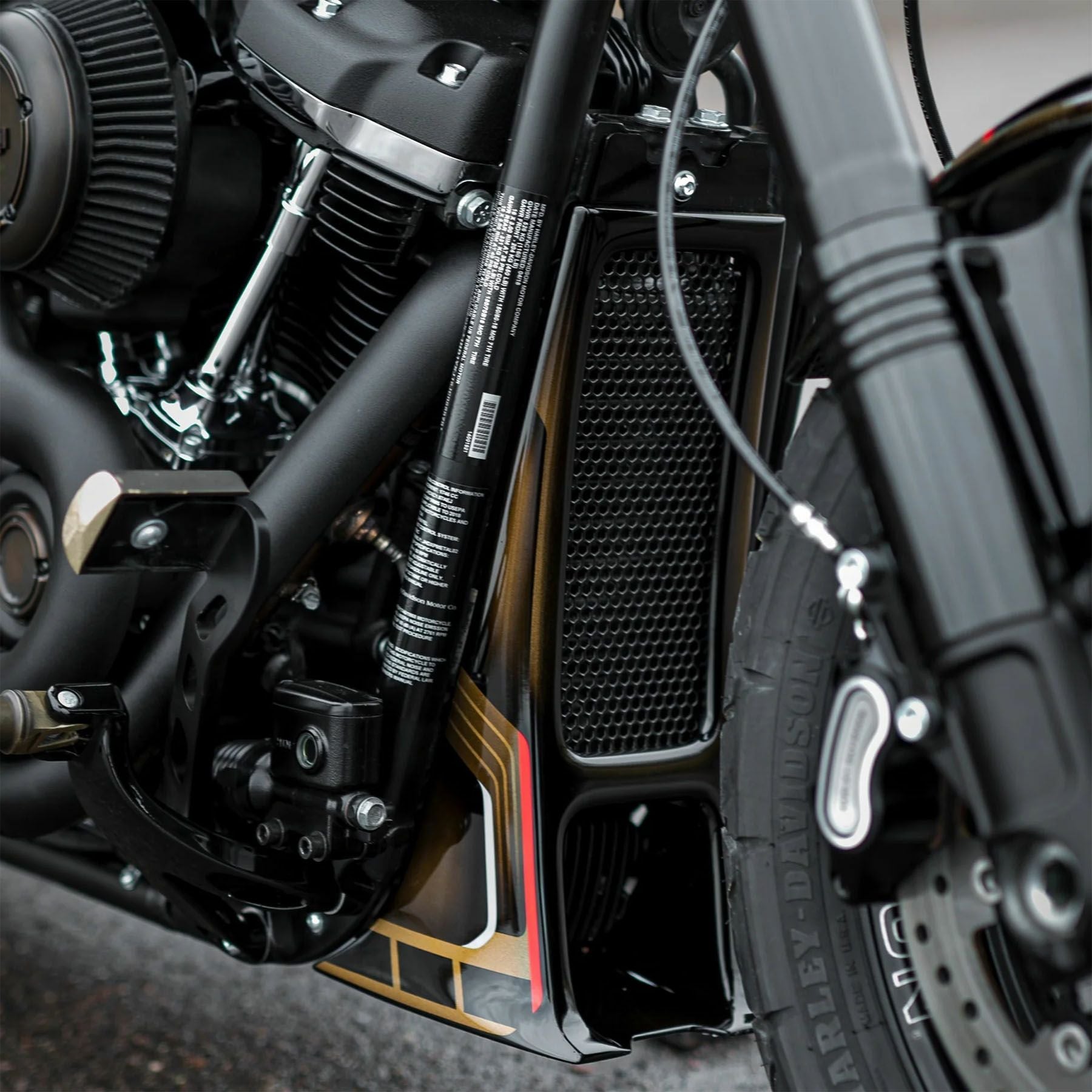 ソフテイル用スポイラー｜ハーレーカスタムパーツ専門店