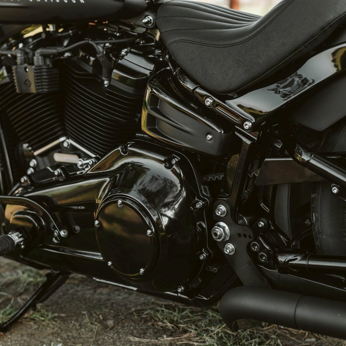 Avenger サイドカバーセット 2025以降ソフテイル5