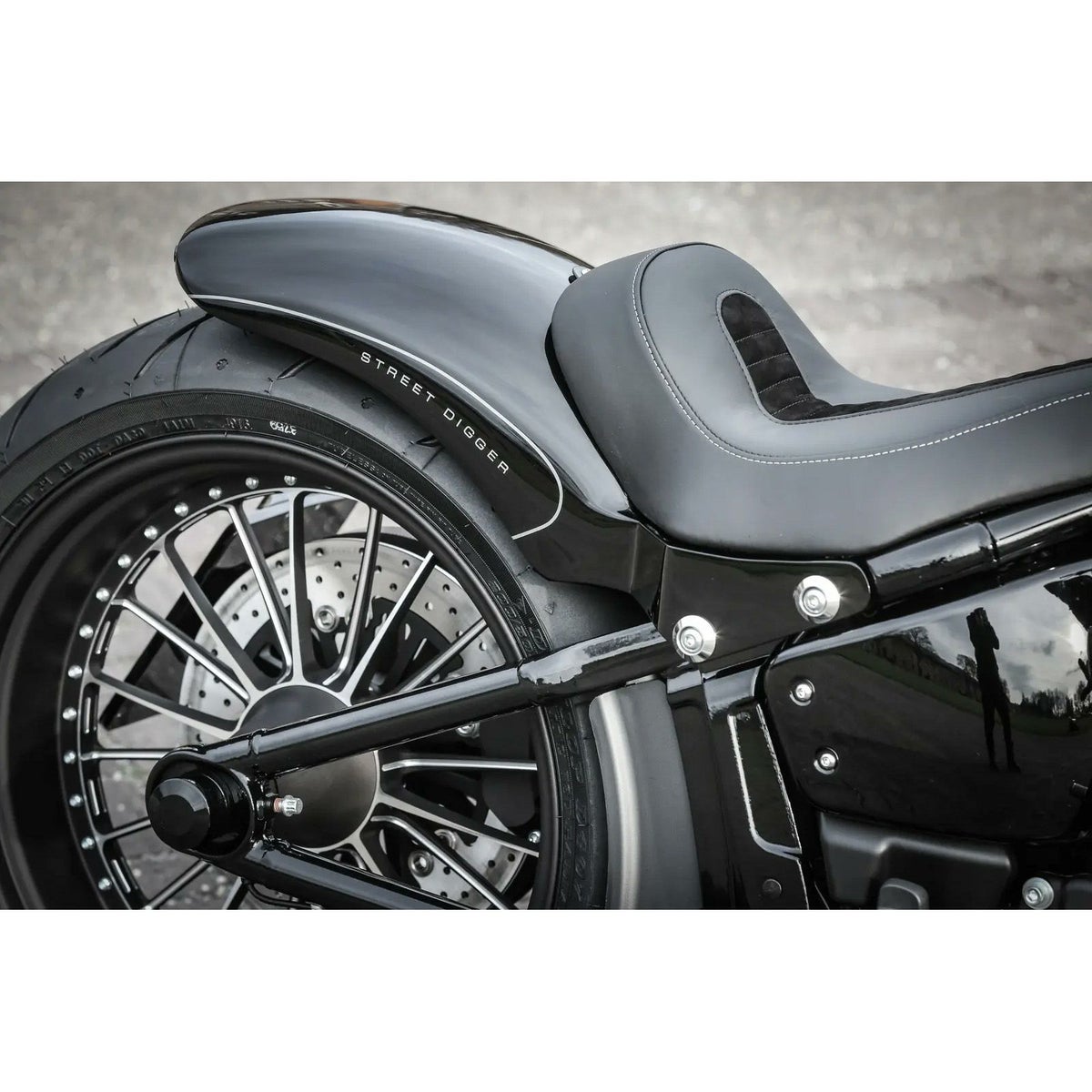 スチールリアフェンダーキット (ウィンカー&テールライト付)1