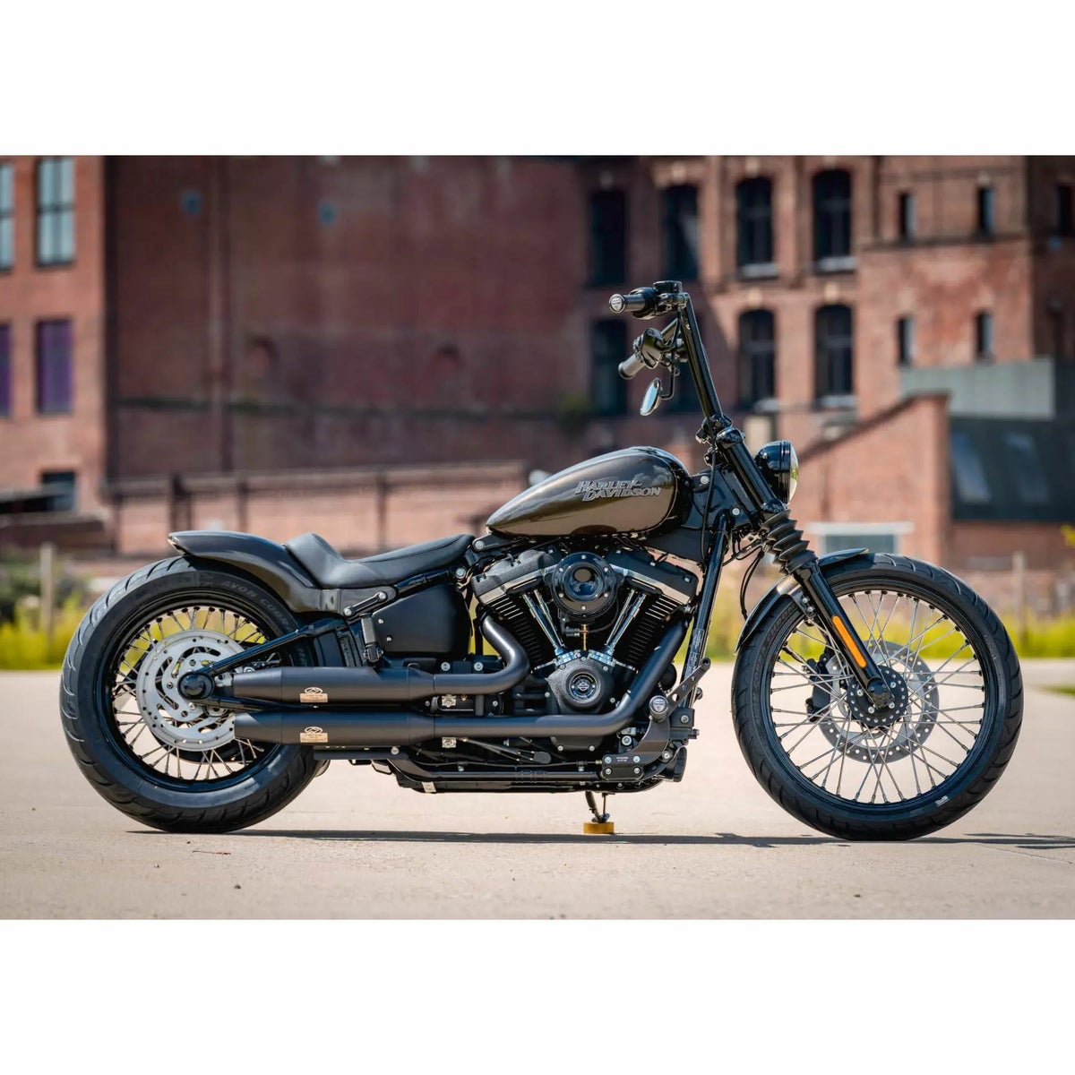 スチールリアフェンダー用 レザー・ソロシート3