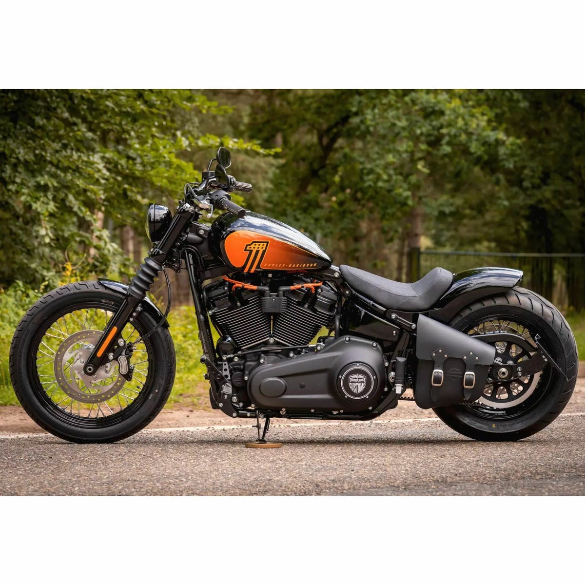 スチールリアフェンダー用 ソロシートベース1