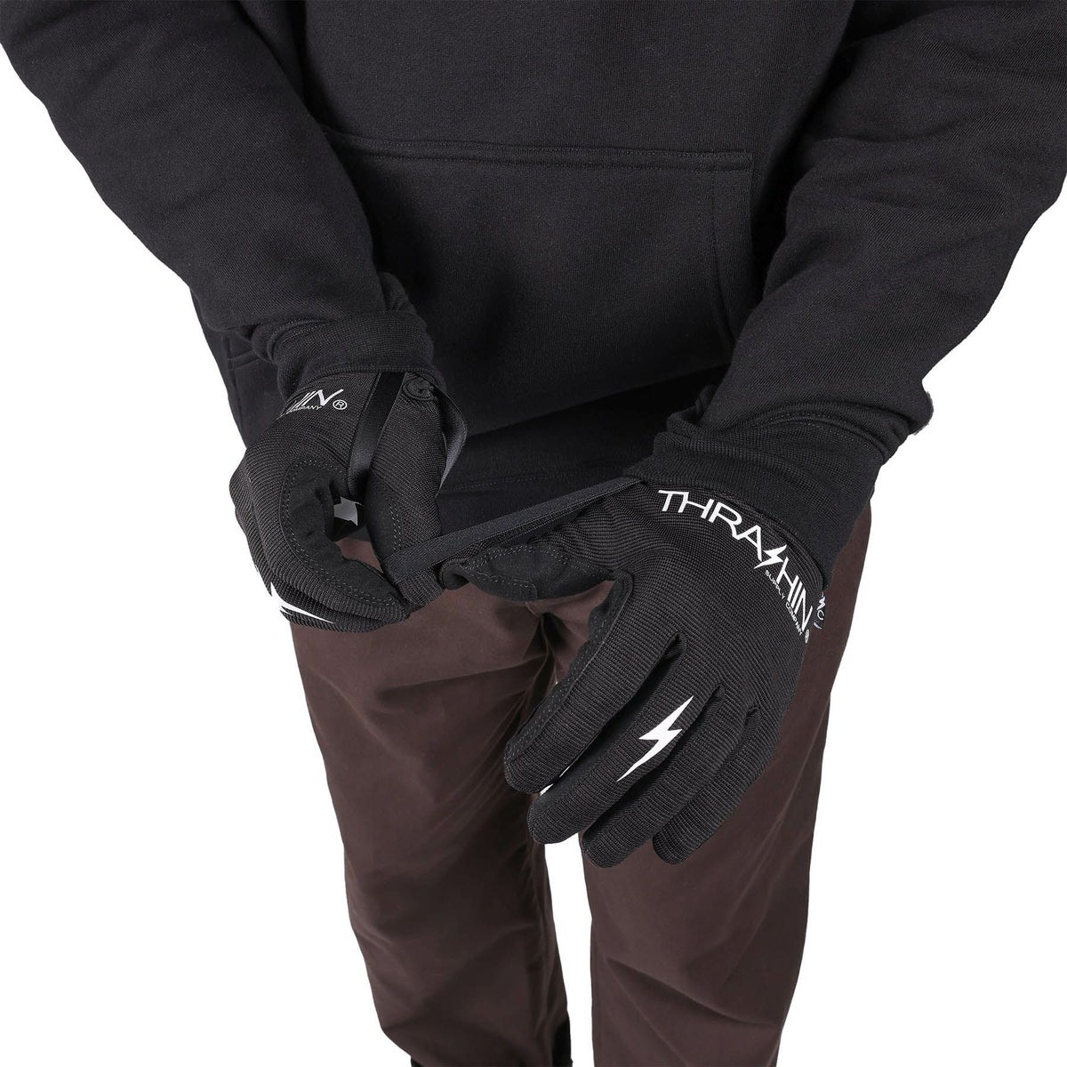 シールドデザイン・プルオーバー フーディー5