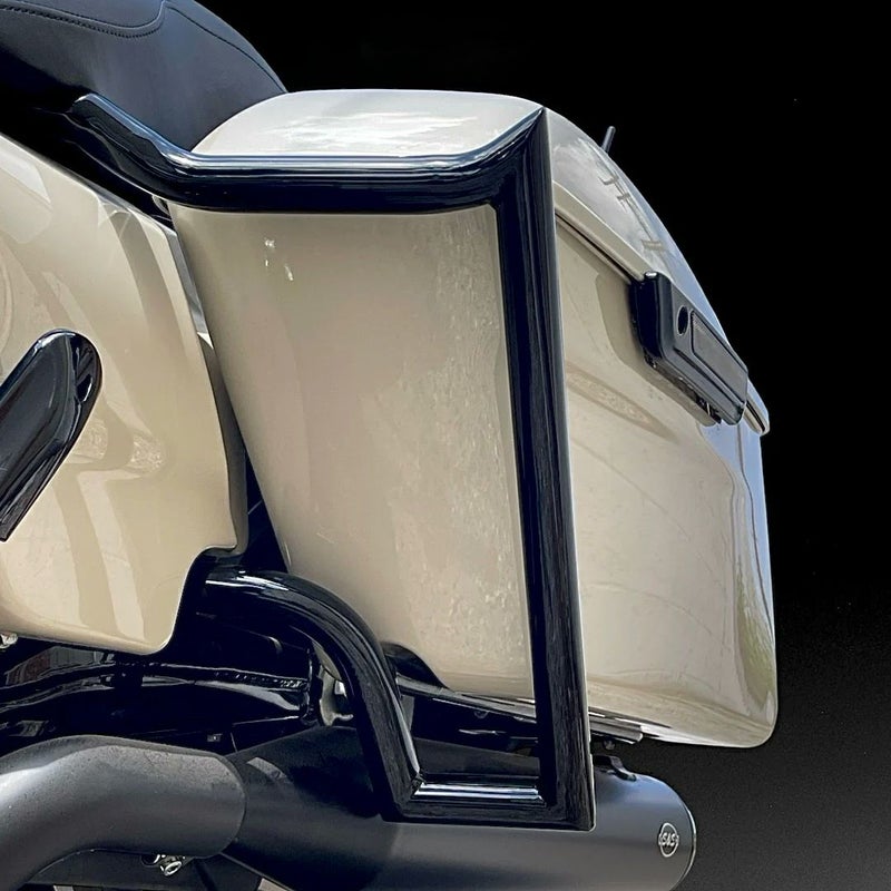 ELEV8 サドルバッグガード 4インチマフラー対応 (グロスブラック)