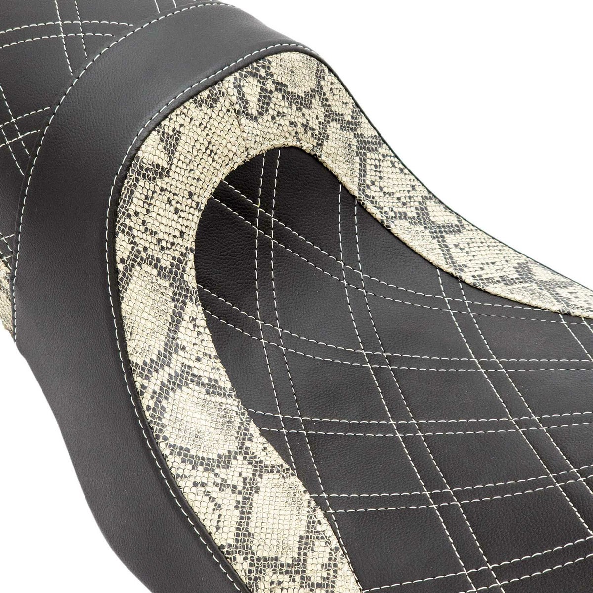 ファストバック・ツーアップ レザーシート (パイソン)1