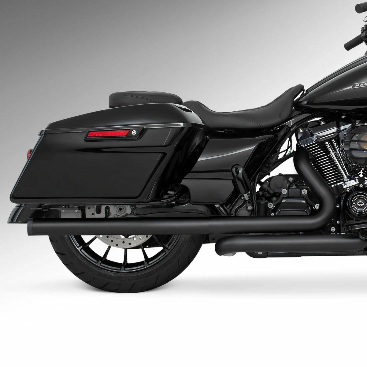 M8 ツーリング 2.5インチ径 トゥルーデュアル フルエキゾーストマフラー 33インチ ストレートエンドキャップ ブラック/ブラック フリーダムパフォーマンス