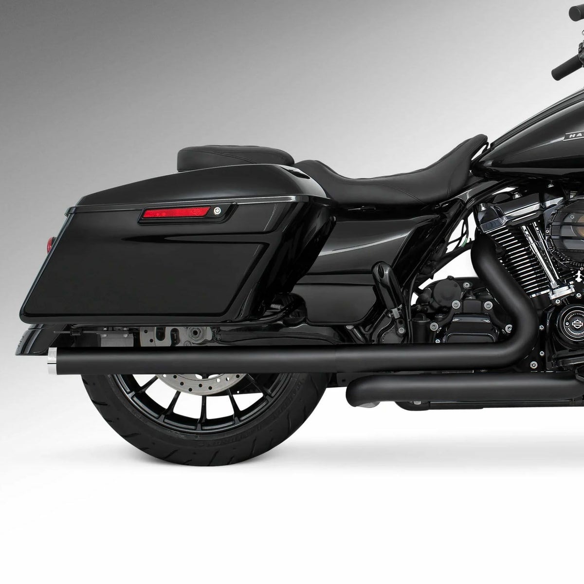 M8 ツーリング 2.5インチ径 トゥルーデュアル フルエキゾーストマフラー 33インチ ストレートエンドキャップ ブラック/クローム フリーダムパフォーマンス