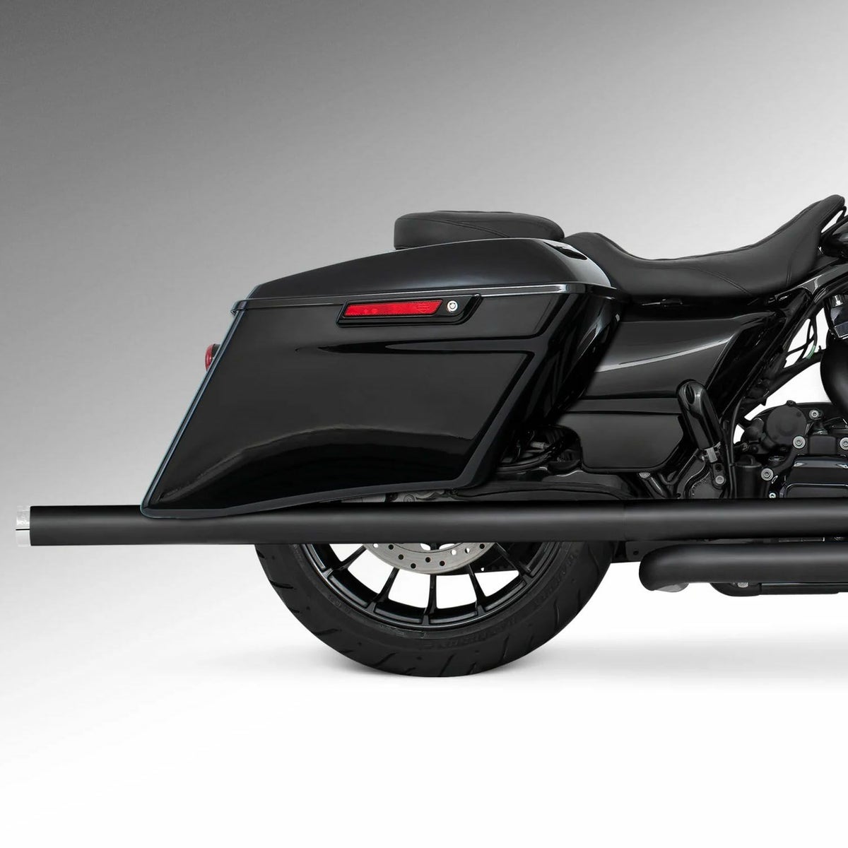 M8 ツーリング 2.5インチ径 トゥルーデュアル フルエキゾーストマフラー 42インチ ストレートエンドキャップ ブラック/クローム フリーダムパフォーマンス