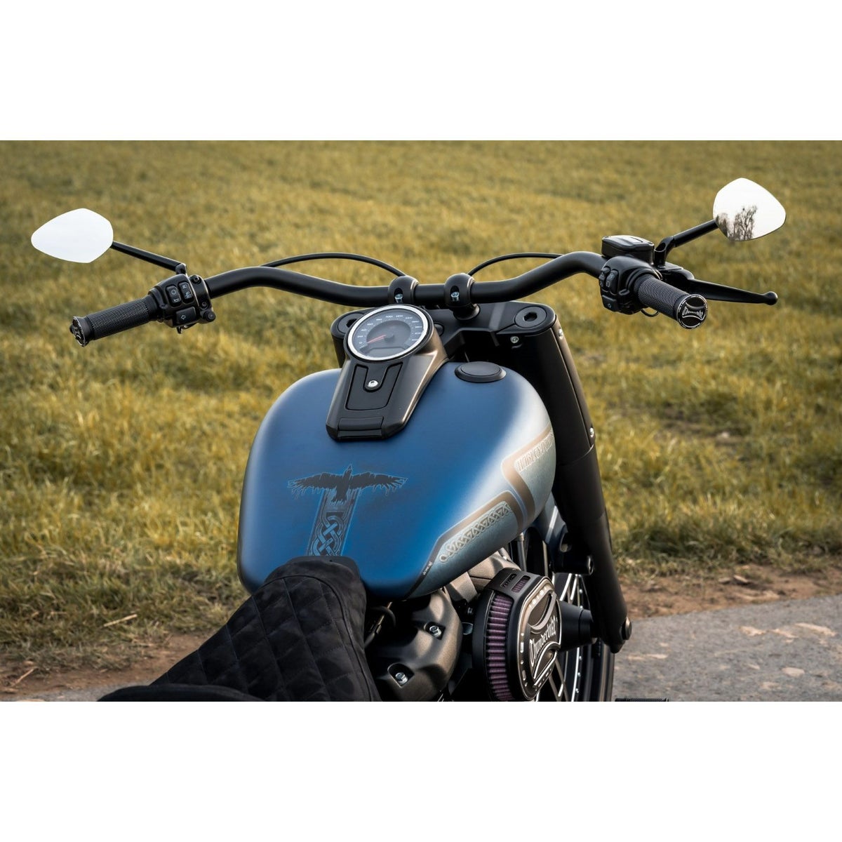 ハリウッド ライト ハンドルバー (マットブラック)2