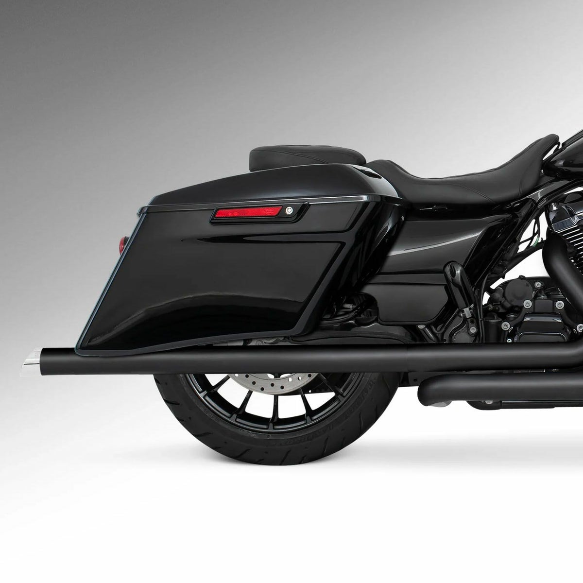 M8 ツーリング 2.5インチ径 トゥルーデュアル フルエキゾーストマフラー 39インチ スラッシュカットエンドキャップ ブラック/クローム フリーダムパフォーマンス