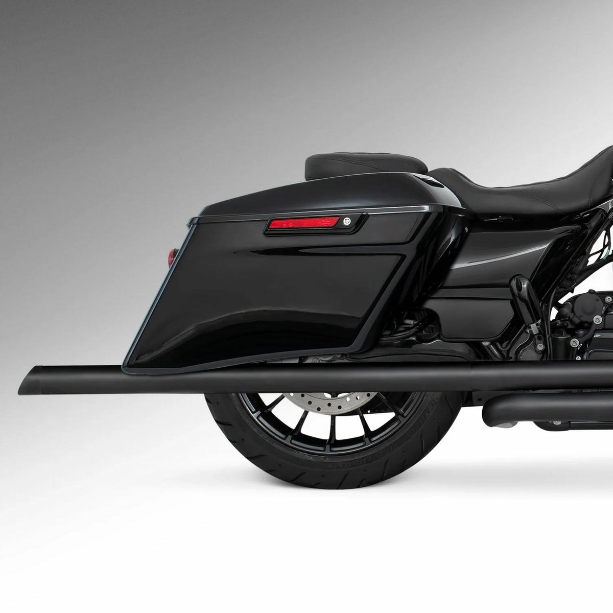 M8 ツーリング 2.5インチ径 トゥルーデュアル フルエキゾーストマフラー 42インチ スラッシュカットエンドキャップ ブラック/ブラック フリーダムパフォーマンス