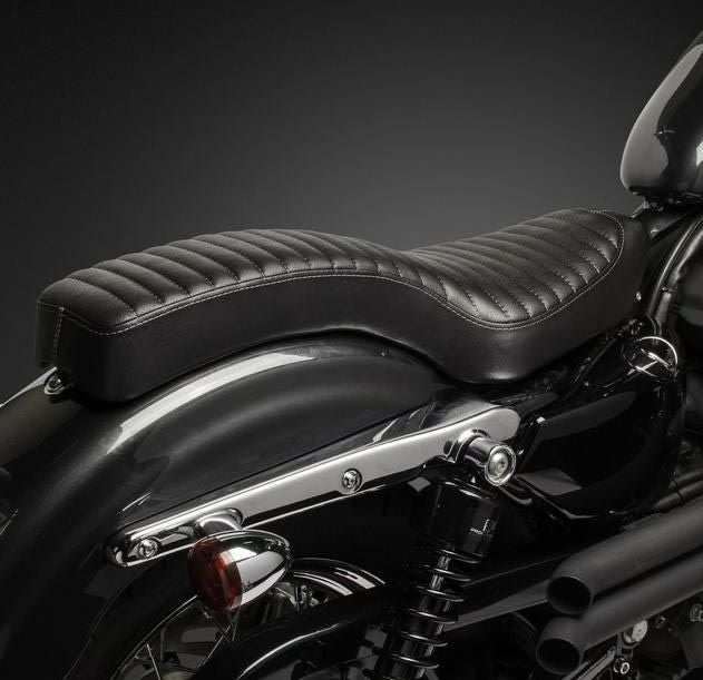 Biltwell HB Seat - Black Tuck n' Roll-02