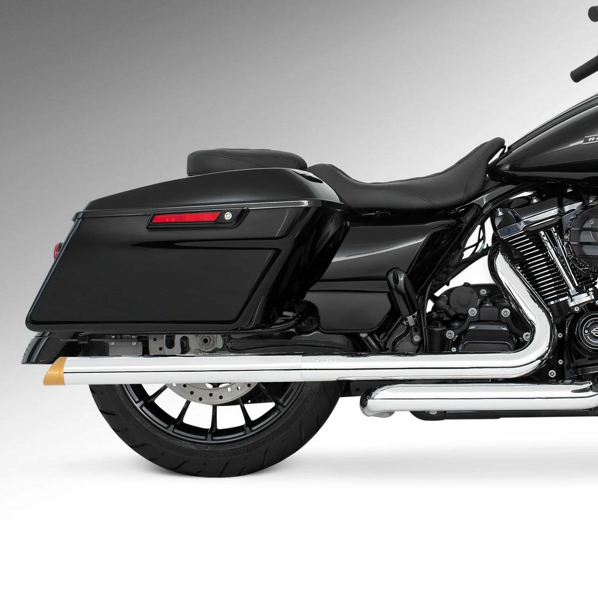 M8 ツーリング 2.5インチ径 トゥルーデュアル フルエキゾーストマフラー 33インチ スラッシュカットエンドキャップ クローム/ゴールド フリーダムパフォーマンス