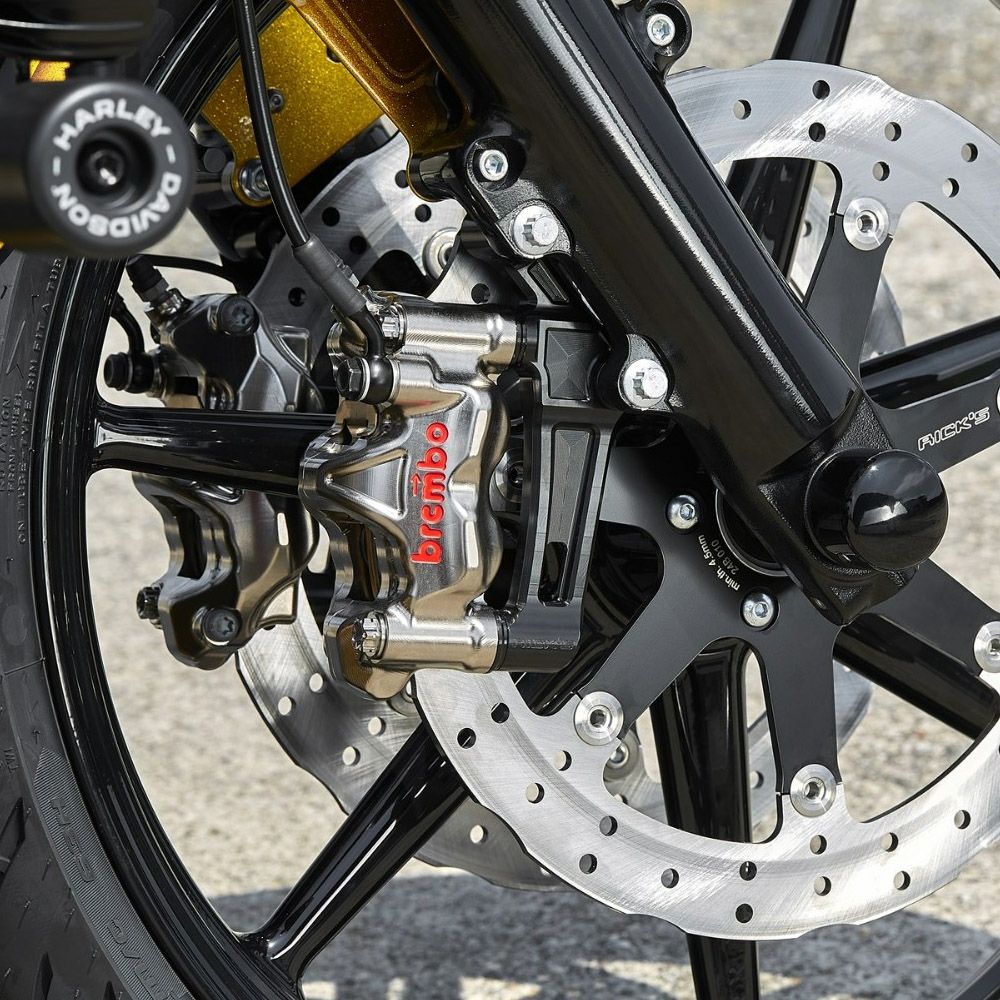 リックス ラジアルマウント・フロント ブレーキキャリパー アダプター