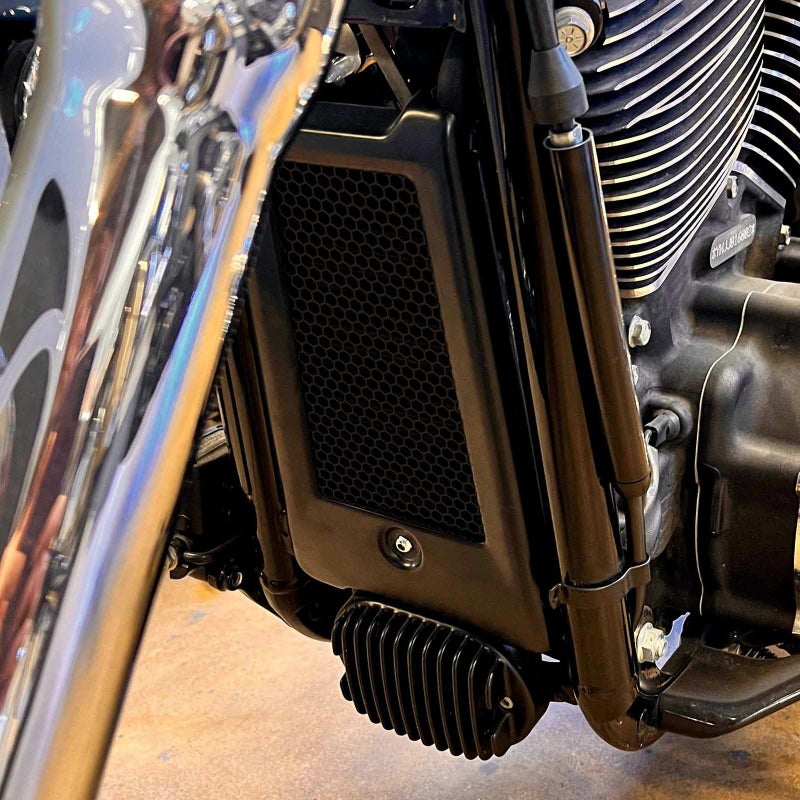 オイルクーラーガード (ブラック)