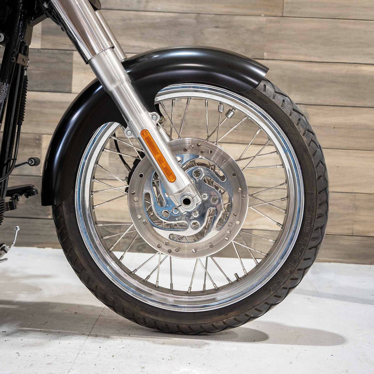 タイヤハガー・21インチ スチール フロントフェンダー (シックスター)3