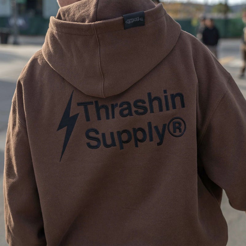  刺繍ロゴ・プルオーバー フーディー (ブラウン)