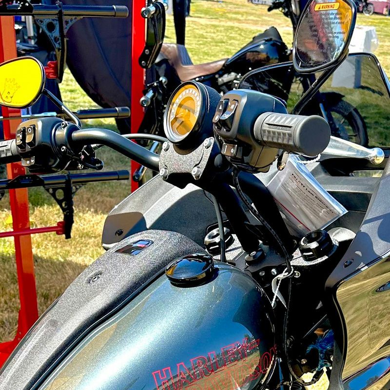 025以降 ローライダーS/ST 10インチ・プルバックライザー (リンクルブラック)