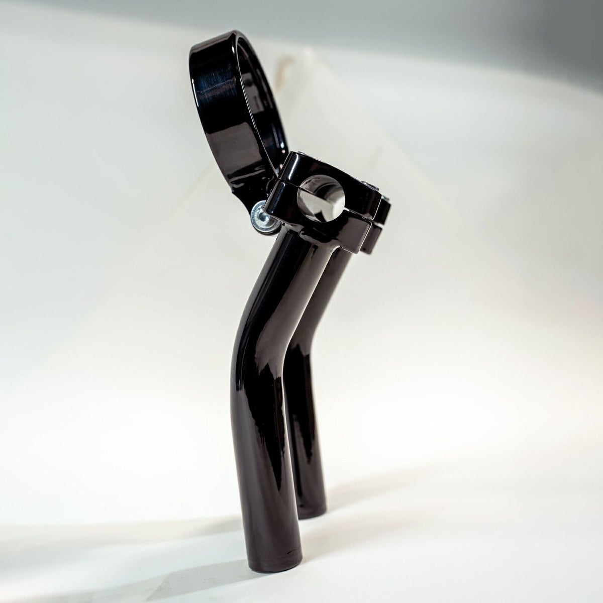 アジャスタブルゲージマウント付 12インチ・プルバックライザー (グロスブラック)2