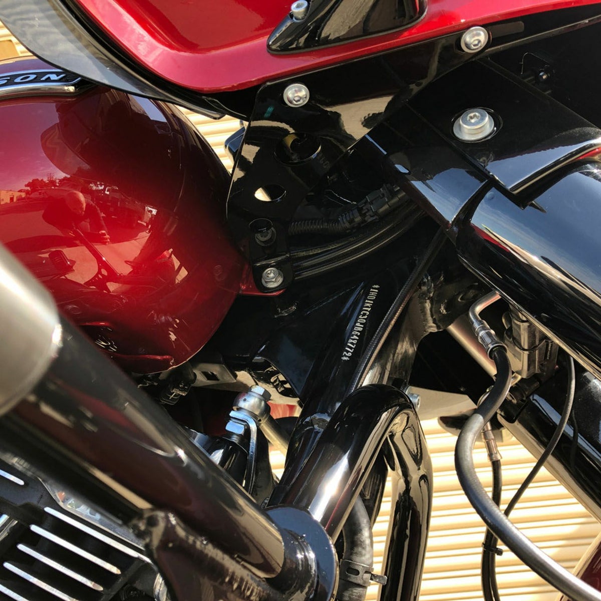 2015～2023 ロードグライド フェアリングサポートブラケット