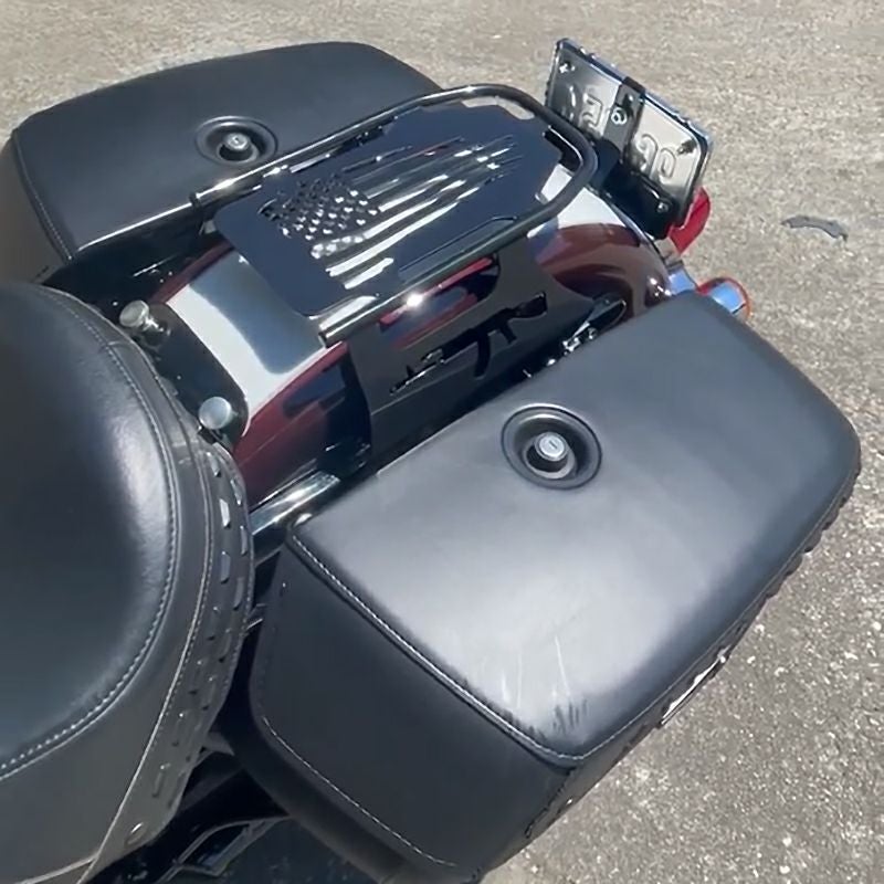 パトリオット・デタッチャブル ソロラゲッジラック (グロスブラック) M8 ストリートボブ、ヘリテイジクラシック